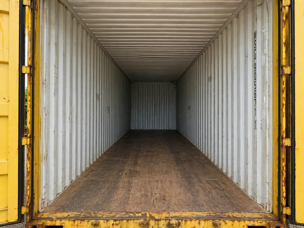 40ft HC Used Wind and Watertight Shipping Container – Yellow or Green - Image 5